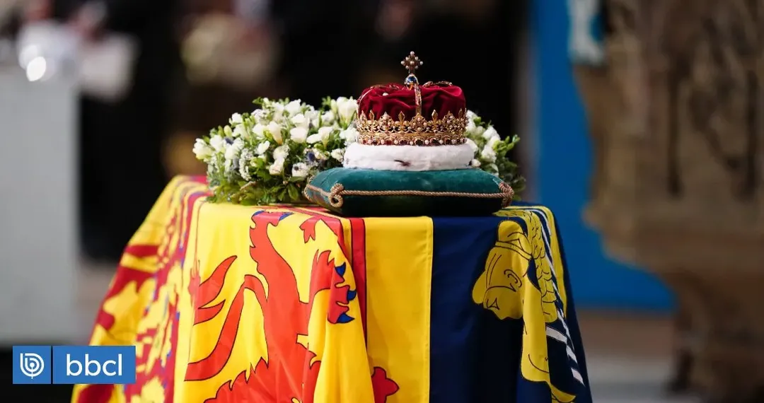 Những chi tiết đáng kinh ngạc về quan tài của Nữ hoàng Elizabeth: Lót chì, nặng hơn 1/4 tấn