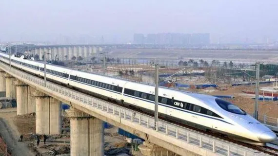 thumbnail - Trung Quốc lúng túng với tuyến đường sắt cao tốc: đi xe buýt chỉ cần một giờ, đi tàu cao tốc mất bốn giờ 