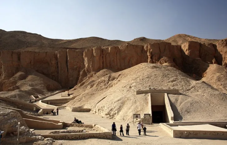 Phát hiện thêm hơn 100 xác ướp gần lăng mộ của vua Tutankhamun