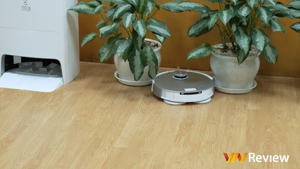 Đánh giá robot hút bụi lau nhà Ecovacs Deebot T20  OMNI: Quản gia đích thực cho ngôi nhà của bạn
