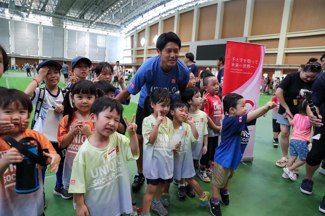 UNIQLO hợp tác cùng Liên đoàn bóng đá Nhật Bản tổ chức sự kiện JFA UNIQLO SOCCER KIDS ở Việt Nam, bắt đầu tại Hà Nội Và Thành Phố Hồ Chí Minh