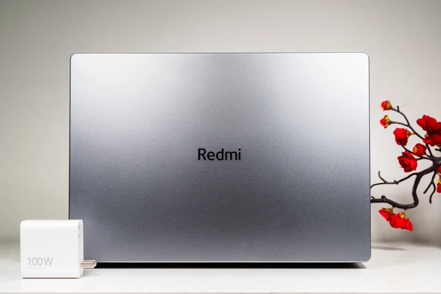 Xiaomi bất ngờ trình laptop văn phòng 16 inch mỏng nhẹ nhưng màn hình tới 120Hz, chip Intel dòng H hiệu năng cao