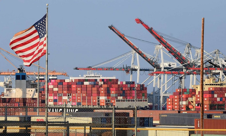 Biden lệnh: thay thế toàn bộ cần cẩu Trung Quốc tại các cảng Mỹ