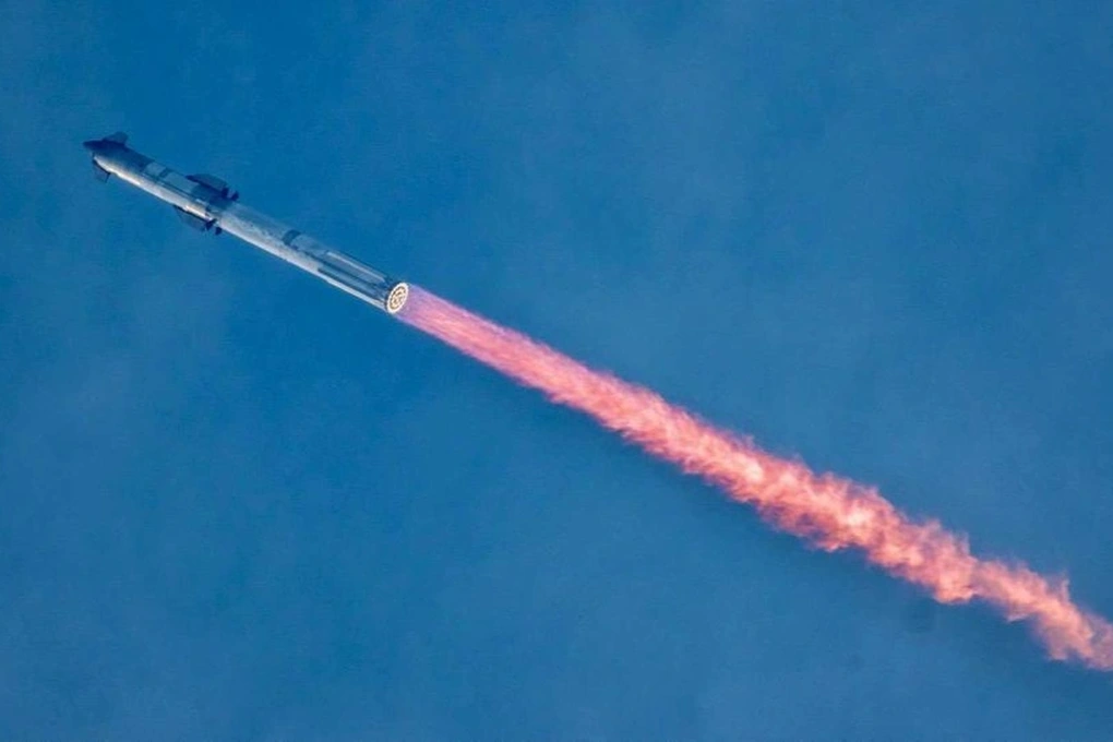 Quá tam ba bận, SpaceX cuối cùng cũng phóng thành công siêu tên lửa Starship. Cập nhật: Đã mất tích trên đường trở về Trái đất