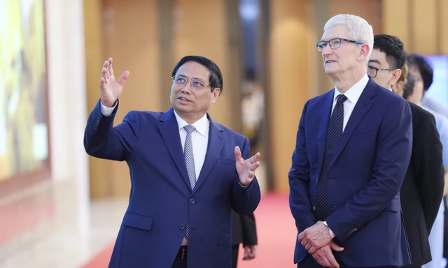 Thủ tướng Phạm Minh Chính đề nghị Apple xác định Việt Nam là cứ điểm tham gia chuỗi sản xuất toàn cầu