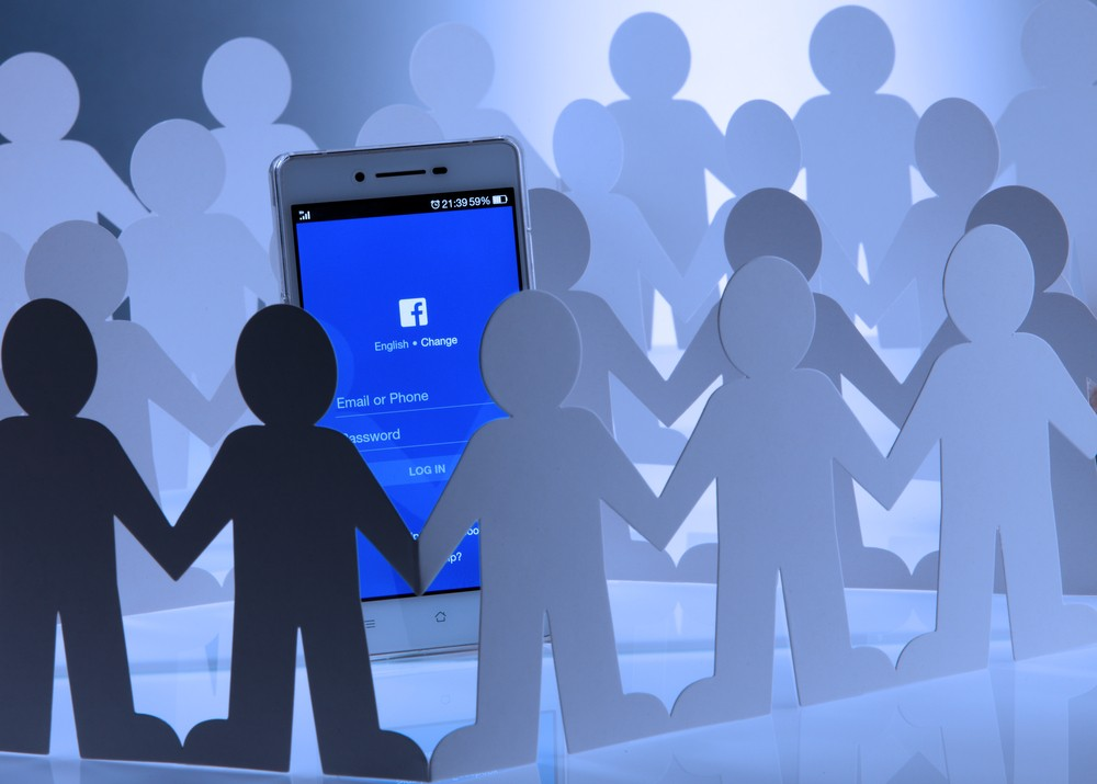 Số người dùng Facebook, Instagram đã gần bằng một nửa dân số thế giới