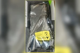 Tá hỏa khi đặt hàng GPU RTX 5080 nhưng mở ra lại hóa thành cục gạch