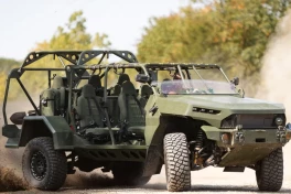 Quân đội Mỹ đang đưa quân ra trận bằng xe bán tải Chevy không bọc thép. Tại sao?