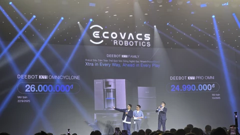 Ecovacs tặng cả máy lau sàn khô ướt cho người mua Deebot X11 OmniCyclone