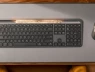 Logitech tung ra bàn phím "phép thuật" không cần sạc điện, chỉ cần để nguyên là máy...tự sạc