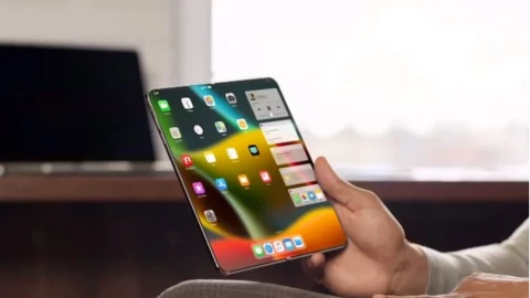 Chiếc iPhone gập đầu tiên, đắt nhất lịch sử Apple trông thế nào?