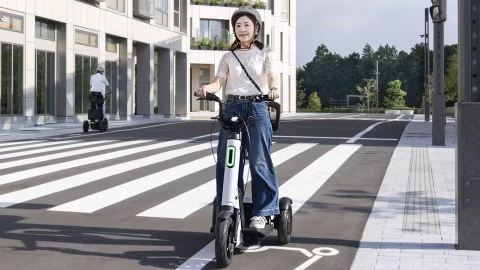 Toyota xây hẳn một thành phố có dân sống để thử nghiệm xe tự lái và robot