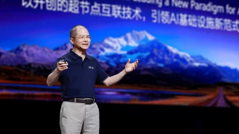 Tại sao Huawei muốn biến hàng ngàn chip AI thành một “bộ não duy nhất”?