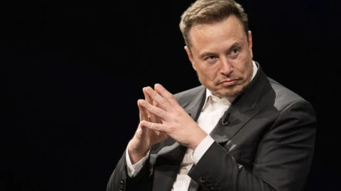 Elon Musk bị réo tên trong hồ sơ nhạy cảm, hé lộ góc tối của giới tinh hoa toàn cầu