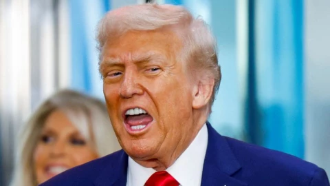 1 đại gia Hàn Quốc bị thiệt hại nặng nề bởi chính sách ông Trump
