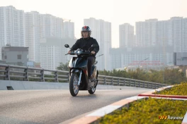 Người Việt đổ xô chuyển dịch sang xe máy điện, mức tăng doanh số khiến xe xăng ngỡ ngàng