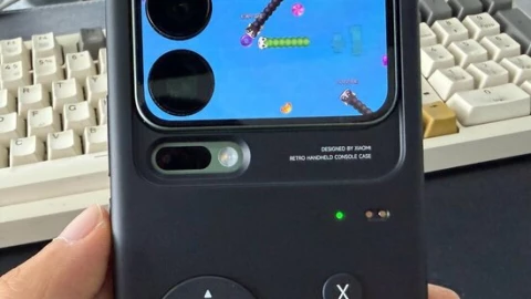 Xiaomi 17 Pro Max khi đeo ốp chơi game giá 1tr1 của hãng
