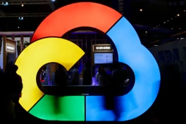 Google nhúng các tác nhân AI (AI agents) vào sâu trong hạ tầng dữ liệu để làm gì?
