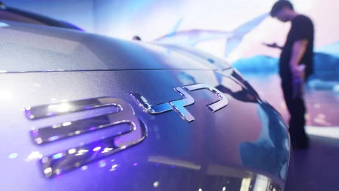 Doanh số hàng tháng của BYD giảm lần đầu tiên trong năm 2025, báo hiệu sự suy thoái