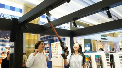 Dyson ra mắt máy hút bụi V16 Piston Animal mạnh nhất có hộp rác tự nén và máy lọc không khí HushJet Purifier Compact siêu yên tĩnh tại Việt Nam