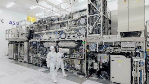 ASML không thể đứng ngoài cuộc chơi AI, đổ 1,5 tỷ đô la cho doanh nghiệp này
