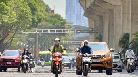 Chế tạo thành công 1 loại vải có thể giúp hạ nhiệt giữa trời nắng nóng
