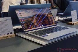 Laptop siêu nhẹ mới ra mắt với chip intel core ultra và màn hình oled 5 megapixel