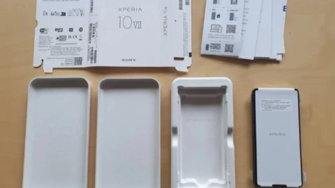 Sony tiếp tục cắt giảm phụ kiện của Xperia 10 VII