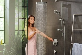 Sử dụng vòi hoa sen để tắm hàng ngày, không ngờ đó lại là 1 "ổ bệnh" tiềm tàng