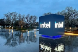 Lý do nước Mỹ không thể "sống" thiếu Intel, ông Trump quyết cứu bằng mọi giá!