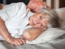 Vì sao phụ nữ mãn kinh dễ mất ngủ và cách khắc phục hiệu quả
