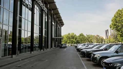Tăng trưởng chậm lại tại Trung Quốc, doanh số Mercedes-Benz quý 3 ghi nhận sụt giảm mạnh