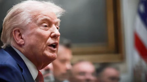 Trump đề xuất loại Tây Ban Nha khỏi NATO