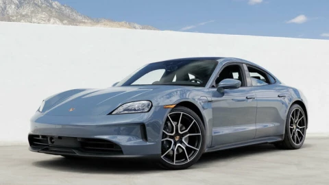 Chủ xe Porsche kiện hãng vì lý do 'trời ơi đất hỡi', không liên quan gì đến xe