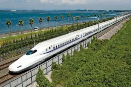 Vì sao Trung Quốc chọn đầu tư đường sắt cao tốc thay vì hàng không giá rẻ?