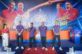 4 cựu danh thủ Manchester United vừa đến Việt Nam, cùng Tiger Beer tiếp nối hành trình bóng lăn máu lửa