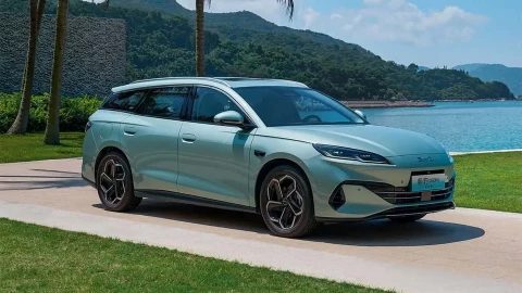 Trung Quốc yêu cầu xe PHEV có phạm vi chạy điện tối thiểu 100 km