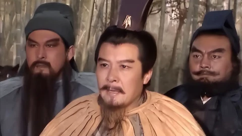Lưu Bị gặp ba cao nhân nhưng chỉ mời Gia Cát Lượng. Nếu Lưu Bị có thể mời cả ba cao thủ này, điều gì sẽ xảy ra?