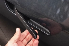 Ngành xe toàn cầu sắp phải thiết kế lại nắm cửa