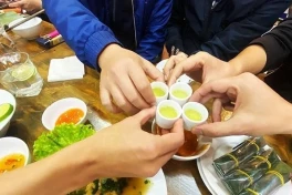 7 mẹo giúp cơ thể "dễ thở" hơn sau khi uống rượu