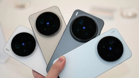 vivo X300 series vừa ra mắt tại thị trường Trung Quốc liền hé lộ sớm có mặt chính thức tại Việt Nam vào ngay giữa tháng sau