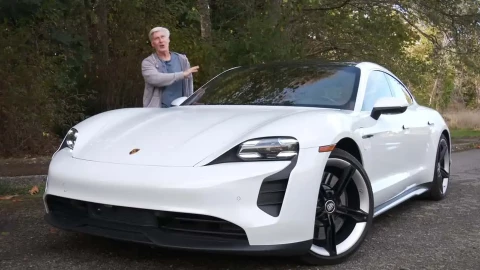Xe điện này của Porsche: Giá rẻ, công nghệ cao, liệu có nên mua?