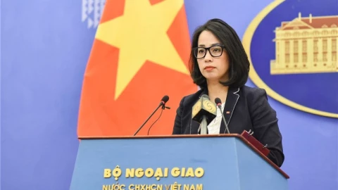 Bộ Ngoại giao phản hồi thông tin Campuchia đột kích địa điểm nghi ổ lừa đảo trực tuyến và bắt 8 công Nhân dân Việt Nam