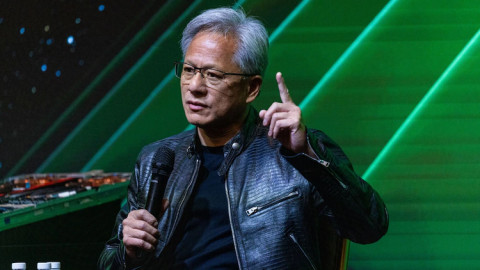 Nvidia cho Apple, Microsoft "hít khói", trở thành công ty giá trị nhất thế giới