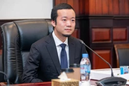 Chen Zhi là ai?