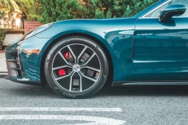 Tương lai Porsche dưới thời Michael Leiters: Hybrid lên ngôi, xe điện tạm lui?
