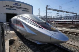 Tàu cao tốc 453 km/h nhanh nhất thế giới sắp chính thức chở khách