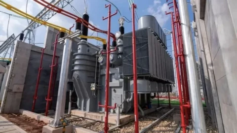 Xuất khẩu máy biến áp Trung Quốc tăng vọt. Chuyện gì đang xảy ra?