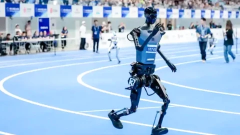 Robot hình người sẽ chạy nhanh hơn Usain Bolt vào năm tới
