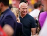 Nhà sáng lập Amazon Bezos: Hàng triệu người có thể sống trong không gian trong vài thập kỷ tới